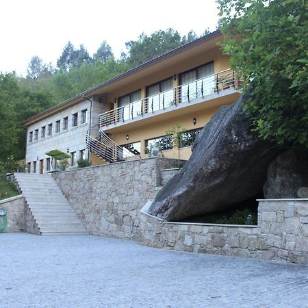 Hotel Pala Dos Mouros à Gerês Extérieur photo