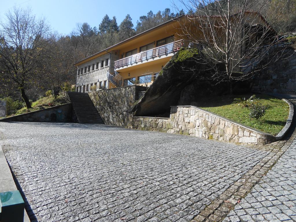 Hotel Pala Dos Mouros à Gerês Extérieur photo