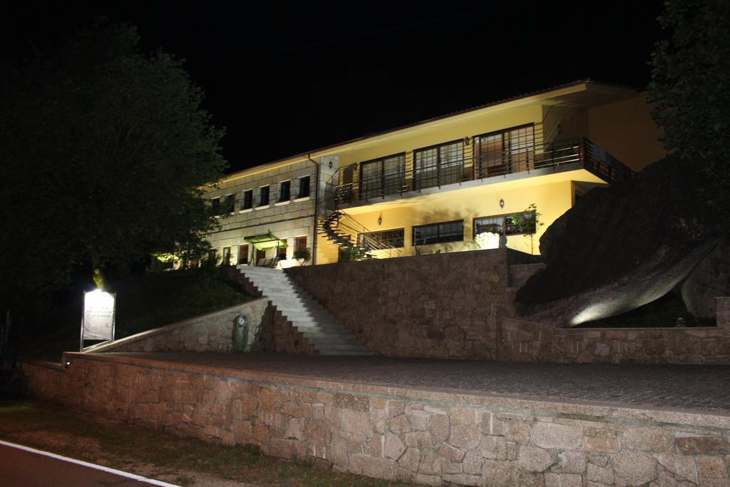 Hotel Pala Dos Mouros à Gerês Extérieur photo